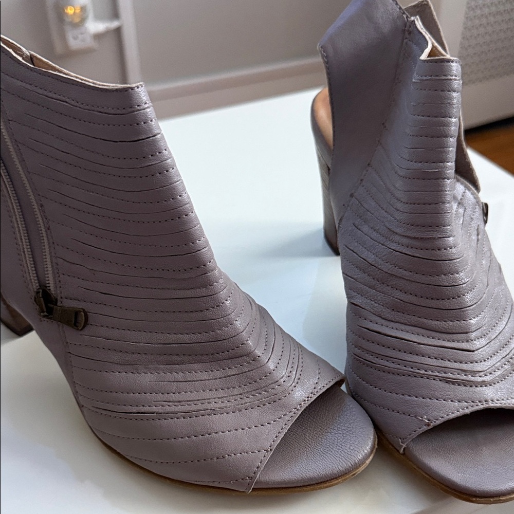 Stylish Gray Women's Peep-Toe Ankle Boots